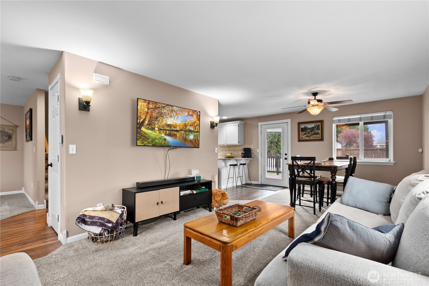 427 Klinger Street Sedro-Woolley, WA 98284 - Photo 7 of 25 a living room with furniture and wooden floor