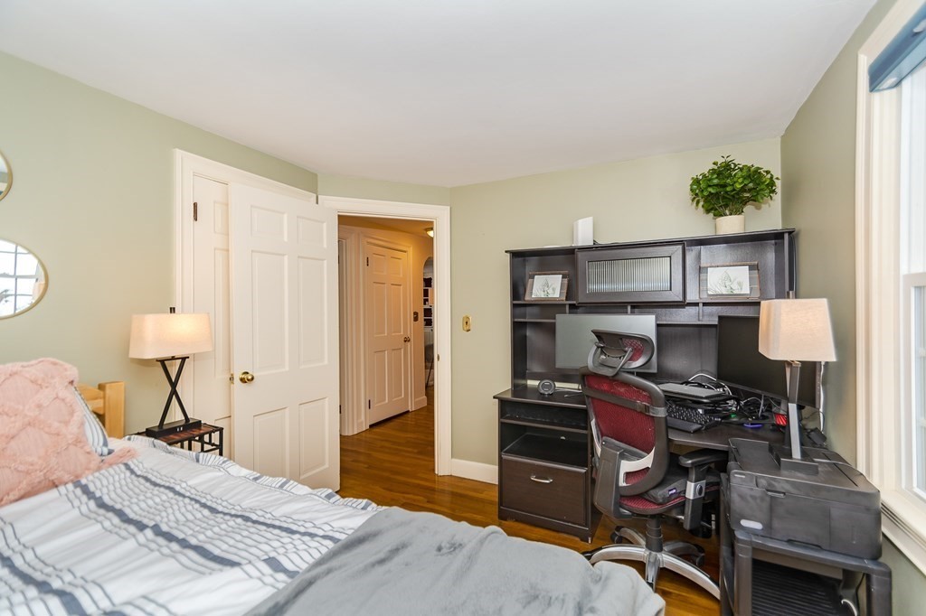34 Putnam Road Reading, MA 01867 - Photo 16 of 37 Gallery Image 16