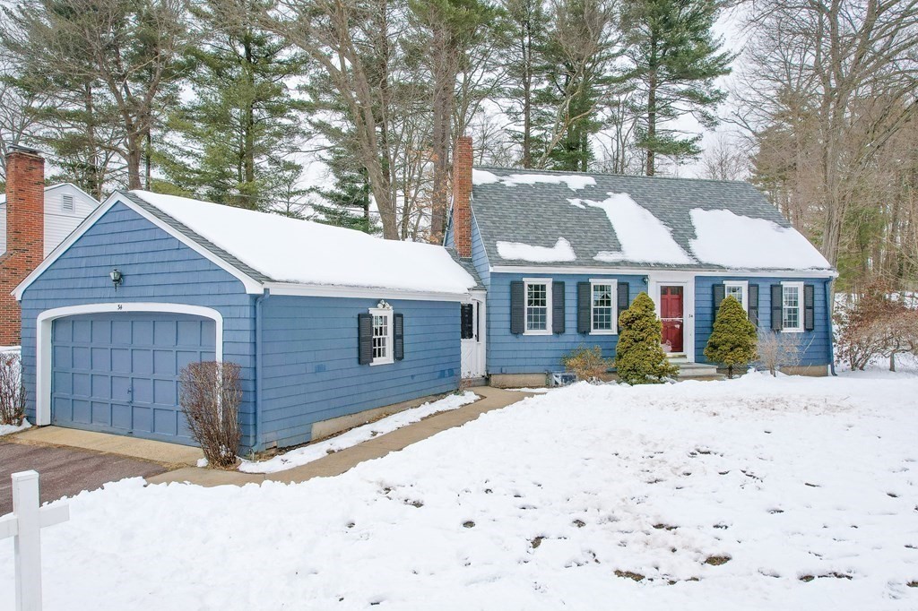 34 Putnam Road Reading, MA 01867 - Photo 2 of 37 Gallery Image 2