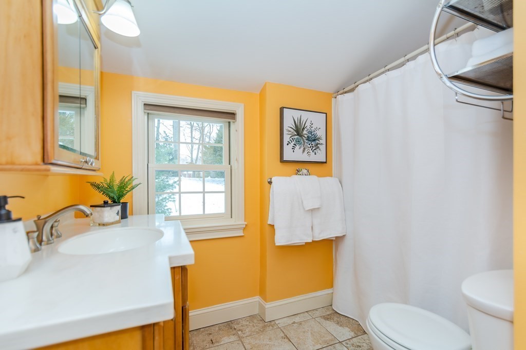 34 Putnam Road Reading, MA 01867 - Photo 26 of 37 Gallery Image 26