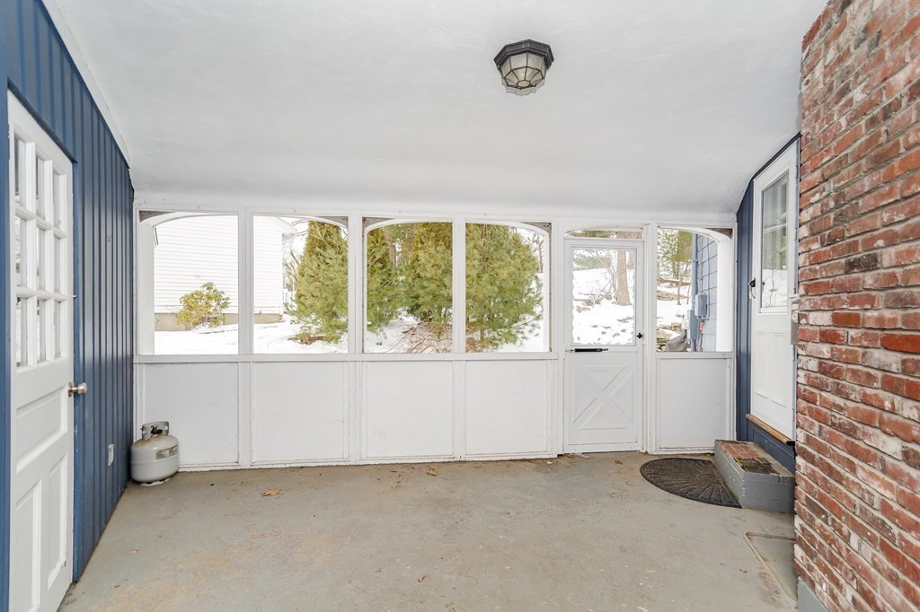 34 Putnam Road Reading, MA 01867 - Photo 28 of 37 Gallery Image 28