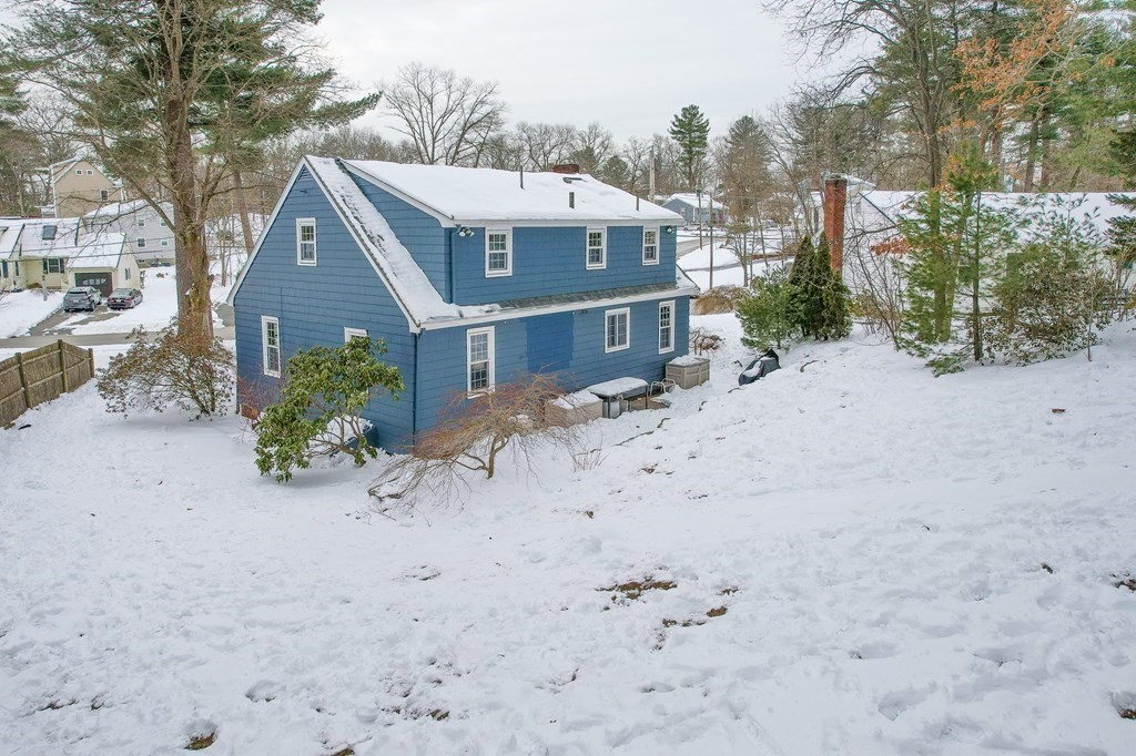 34 Putnam Road Reading, MA 01867 - Photo 29 of 37 Gallery Image 29