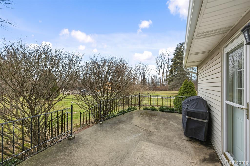 21650 Telegraph Road Flat Rock, MI 48134 - Photo 46 of 70