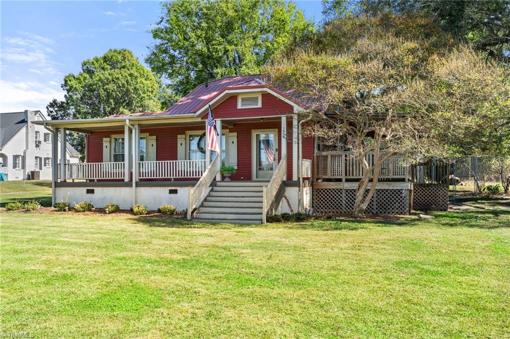 1058 North Main Street Walnut Cove, NC 27052 - Photo 3 of 42