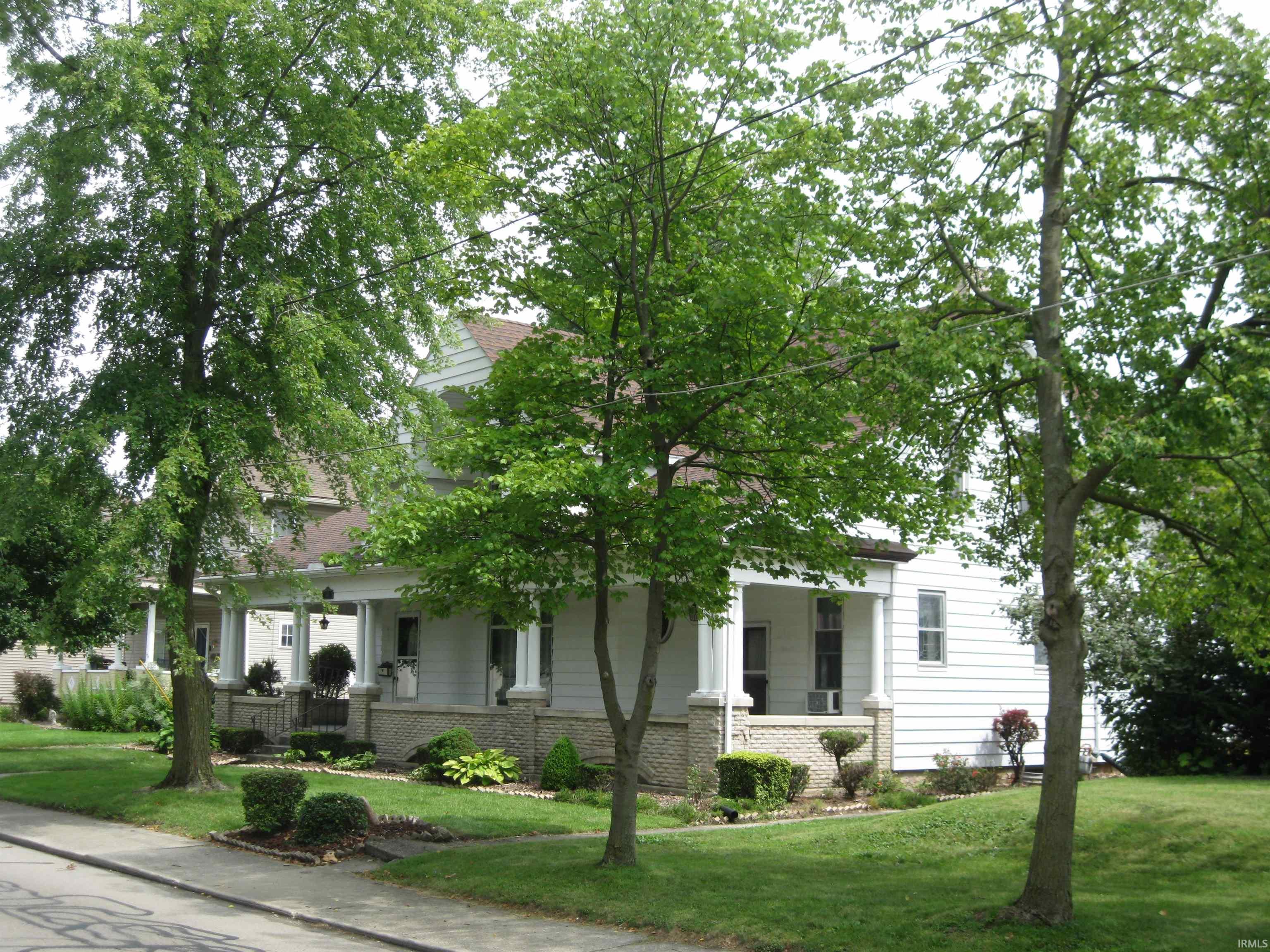 221 South 1st Street Decatur, IN 46733 - Photo 3 of 36