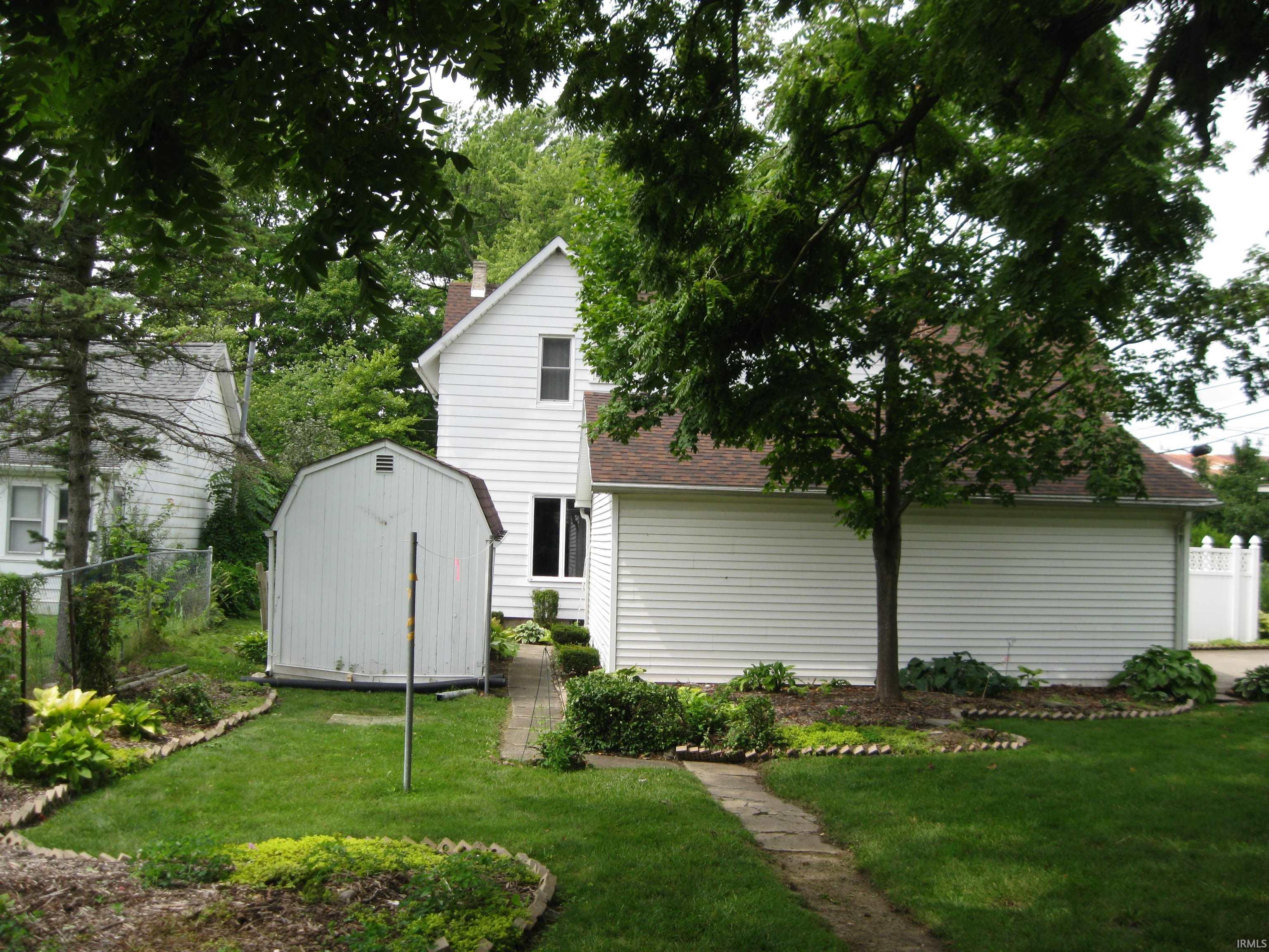 221 South 1st Street Decatur, IN 46733 - Photo 8 of 36
