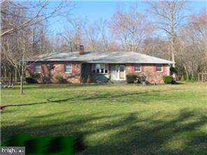 323 Burrs Mill Road Southampton, NJ 08088 - Photo 1 of 4