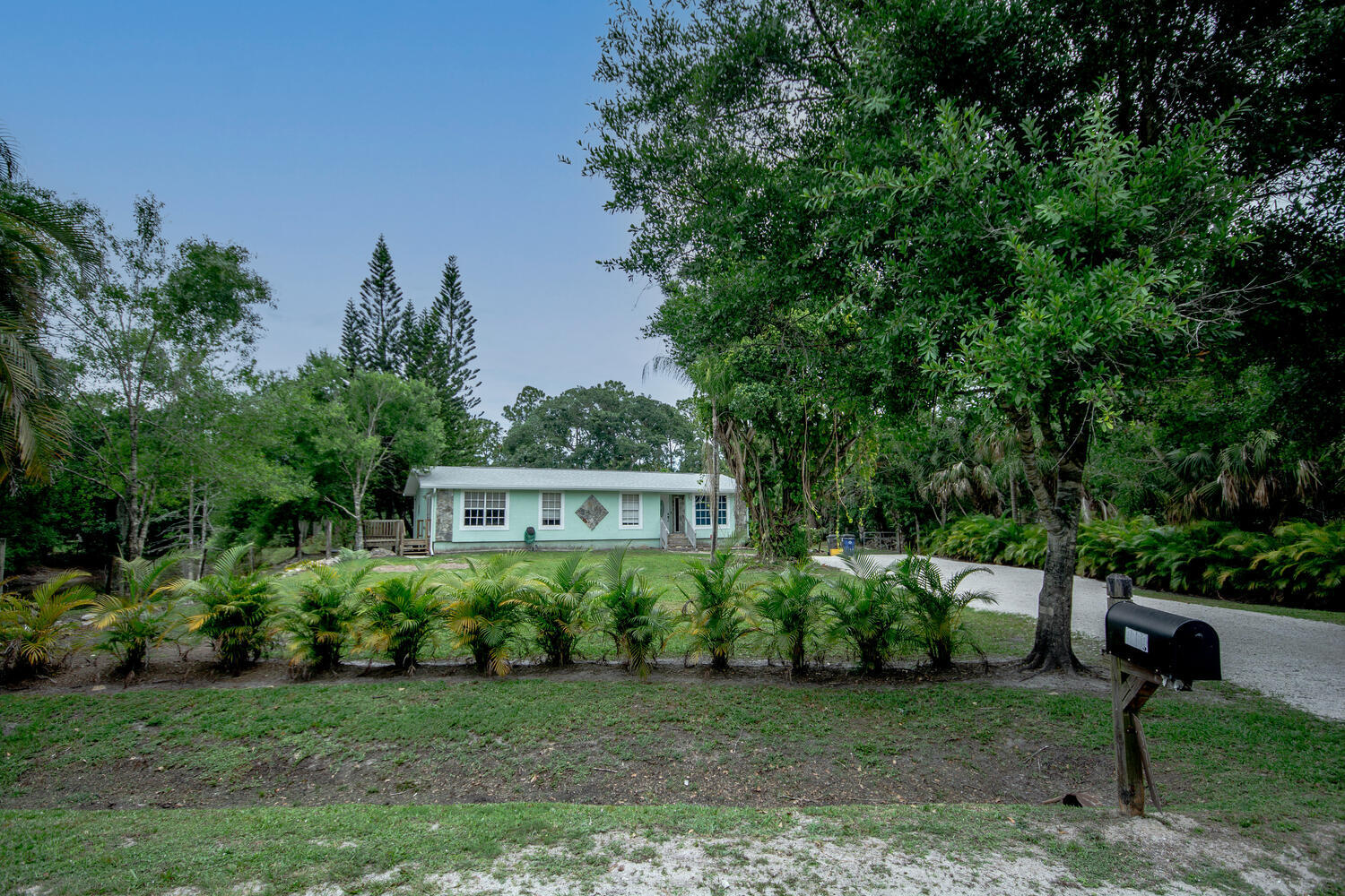 9709 154th Road North Jupiter, FL 33478 - Photo 2 of 37 Front of Home