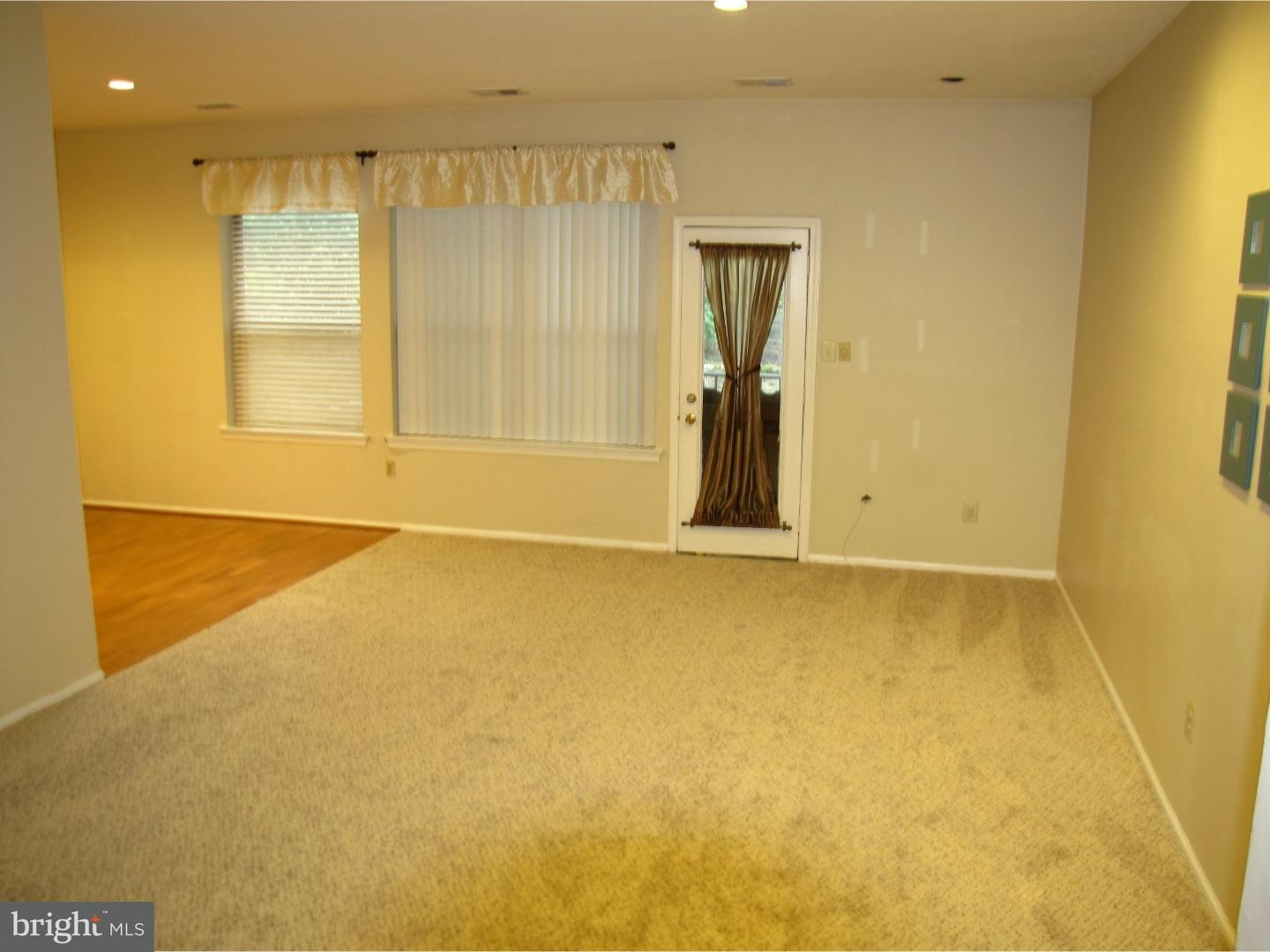 301 Byberry Road, Unit H16 Philadelphia, PA 19116 - Photo 3 of 25 Living Room