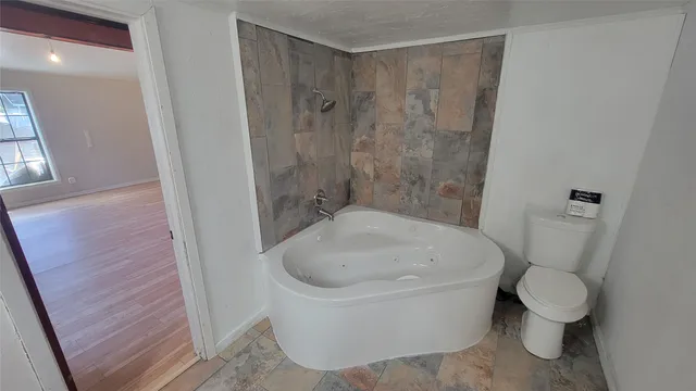 $1,995 | 2960 Call Street, Vidor, TX 77662