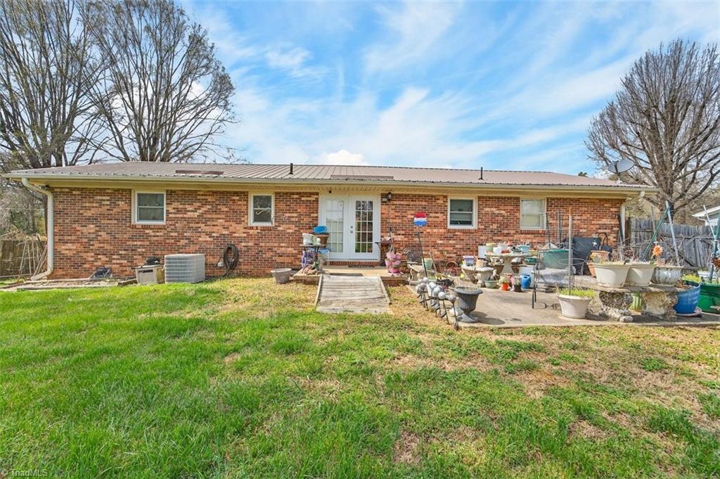 501 Roberts Road Eden, NC 27288 - Photo 26 of 29