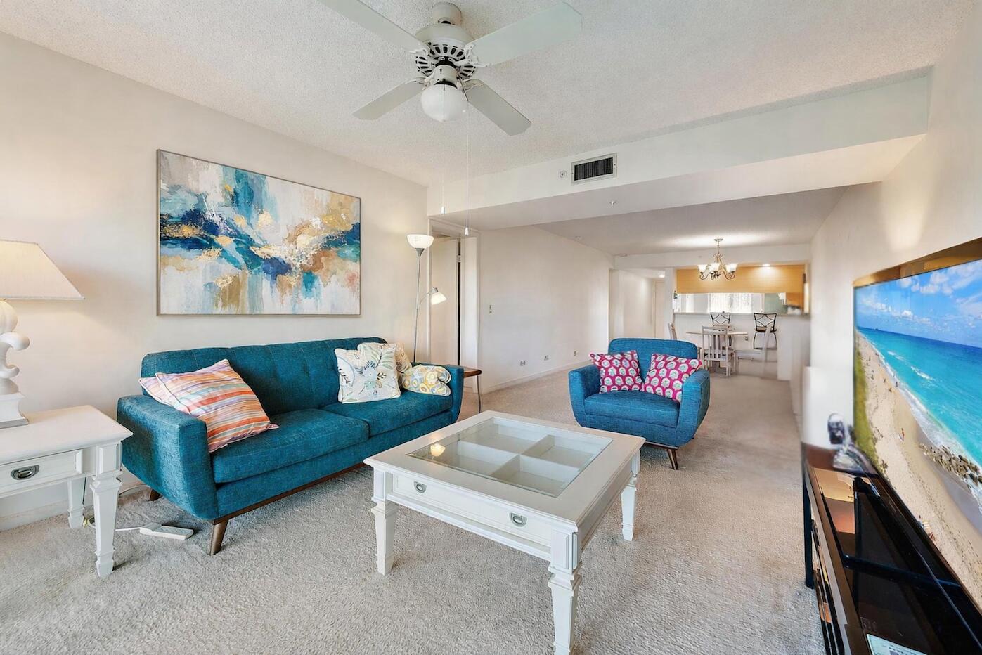 1701 Marina Isle Way, Unit 202 Jupiter, FL 33477 - Photo 11 of 51 Living