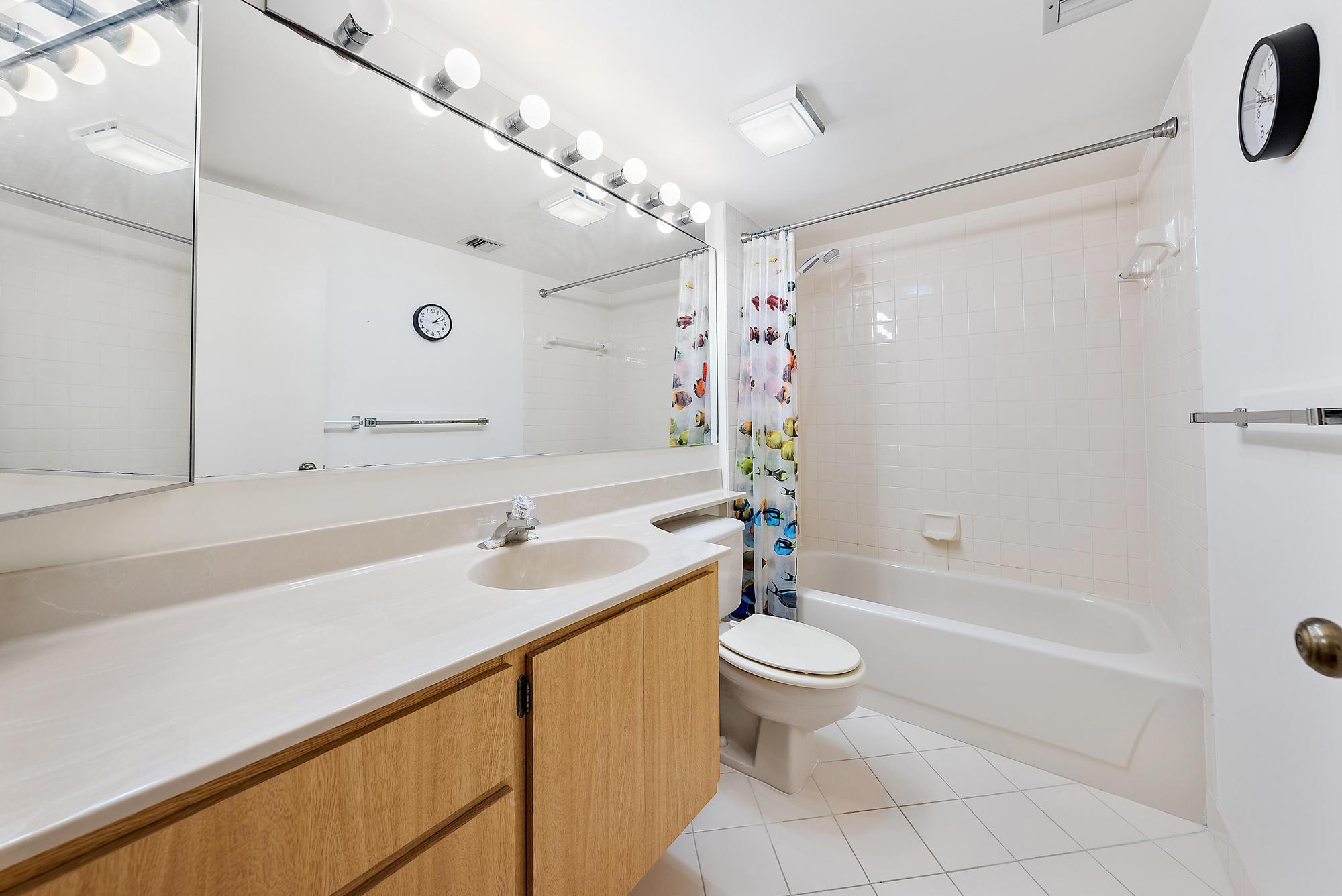 1701 Marina Isle Way, Unit 202 Jupiter, FL 33477 - Photo 14 of 51 Full Bath