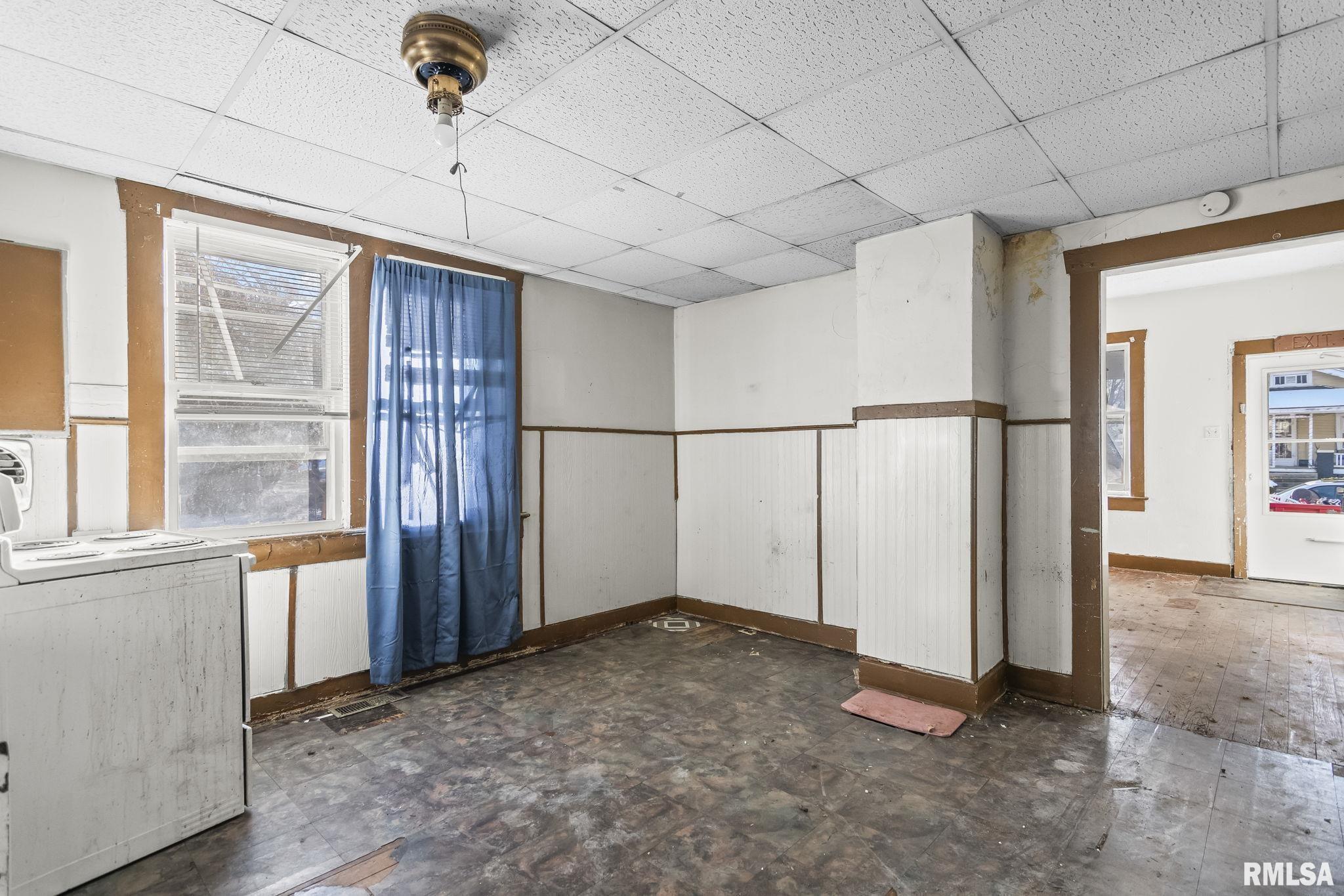 534 South Livingston Street Springfield, IL 62703 - Photo 4 of 27 Gallery Image 4
