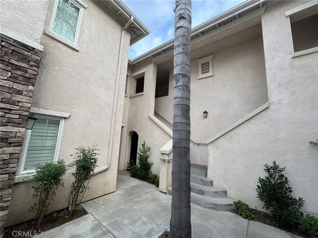 $2,400 | 26438 Arboretum Way, Murrieta, CA 92563