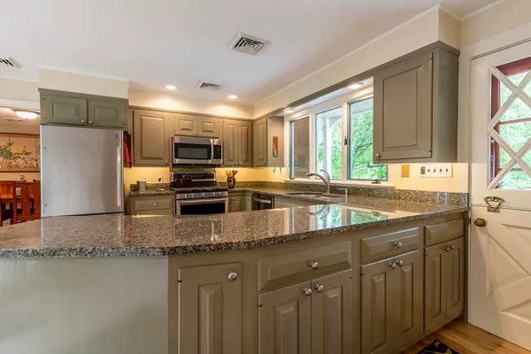 $915,000 | 509 Church Hill Road, Woodstock, VT 05091