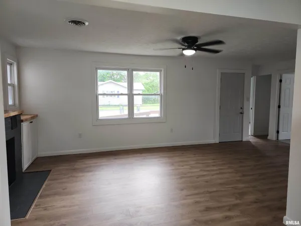 $159,900 | 210 North State Street, Lincoln, IL 62656