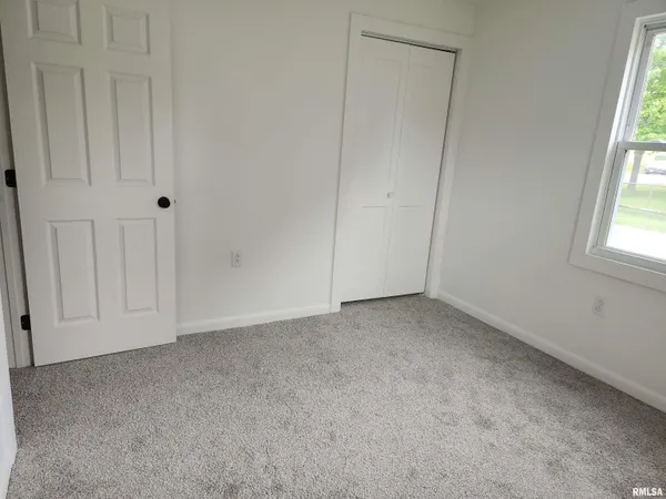 $159,900 | 210 North State Street, Lincoln, IL 62656