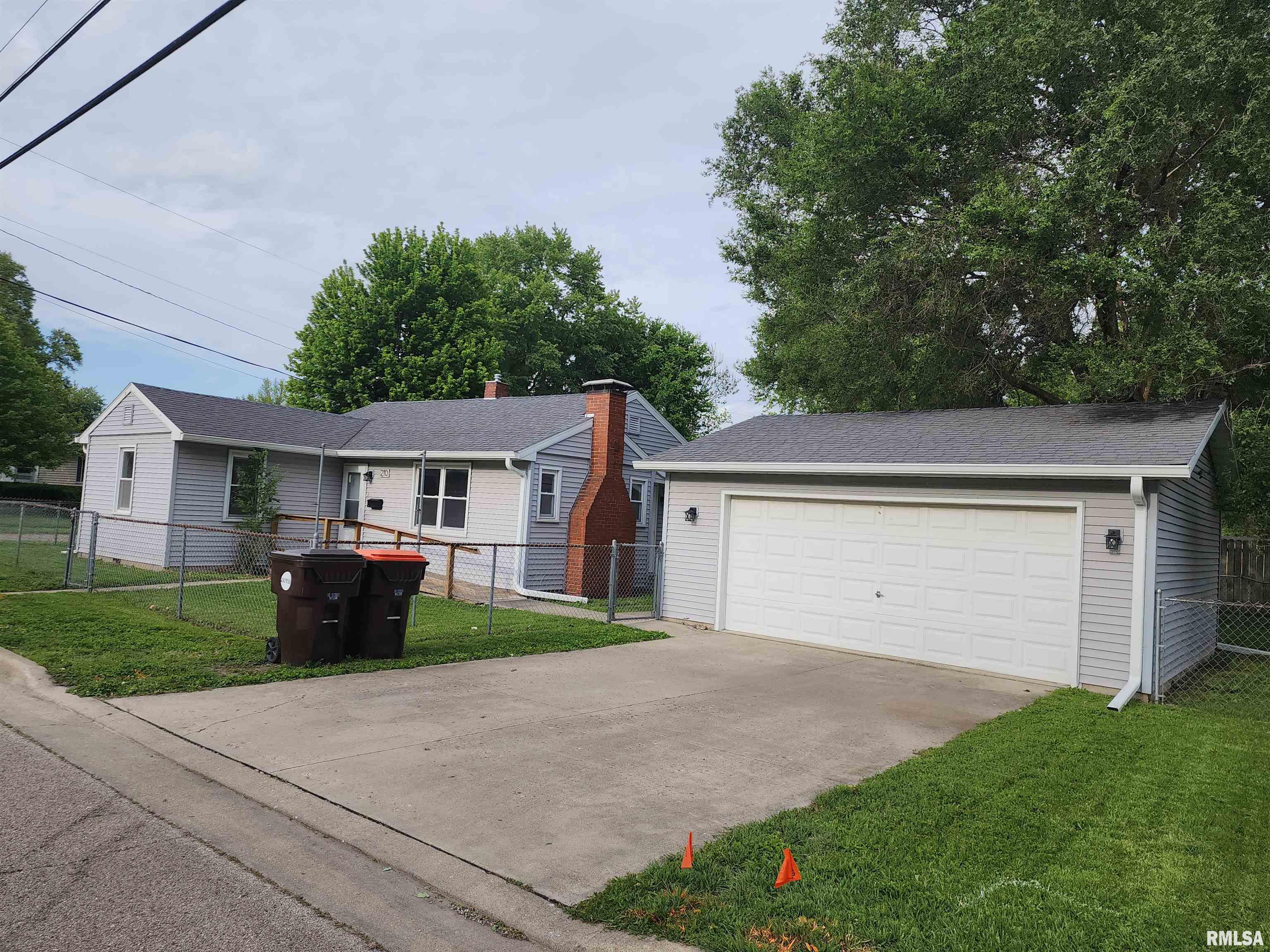 210 North State Street Lincoln, IL 62656 - Photo 2 of 30