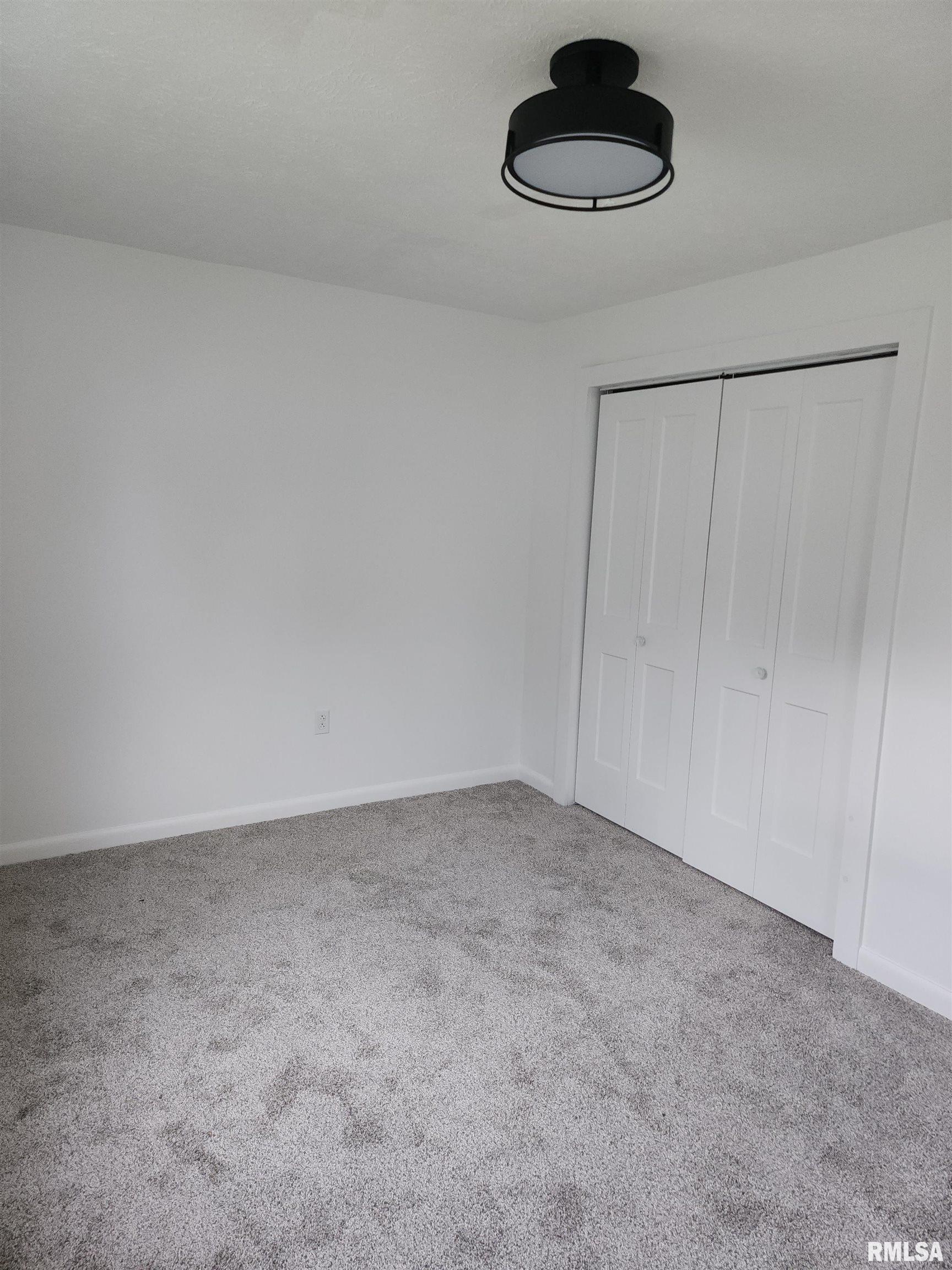 210 North State Street Lincoln, IL 62656 - Photo 27 of 30