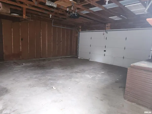 $159,900 | 210 North State Street, Lincoln, IL 62656