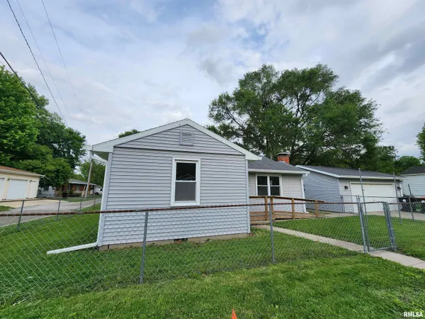 $159,900 | 210 North State Street, Lincoln, IL 62656