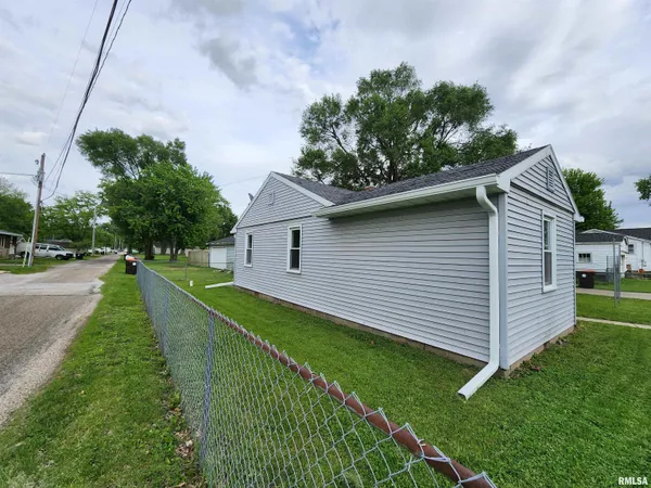 $159,900 | 210 North State Street, Lincoln, IL 62656