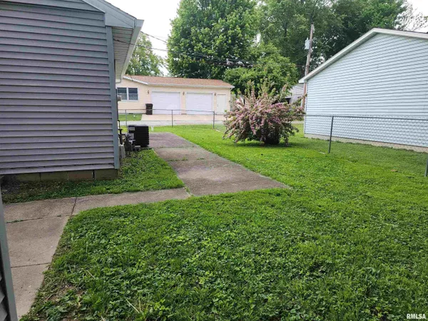 $159,900 | 210 North State Street, Lincoln, IL 62656