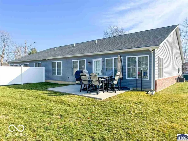$292,000 | 118 Southglen Road, Unit A, Terre Haute, IN 47802
