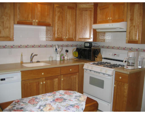 80 Schiller Road Dedham, MA 02026 - Photo 4 of 8 Gallery Image 4