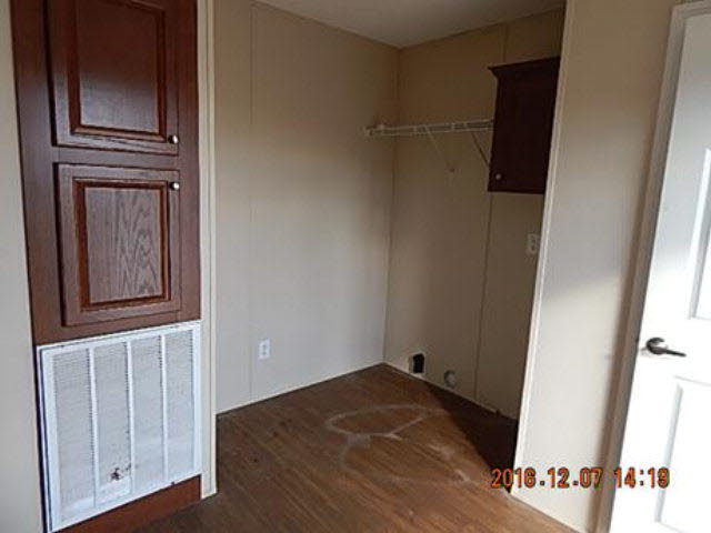 42 Chapman Road Atmore, AL 36502 - Photo 2 of 14 Laundry