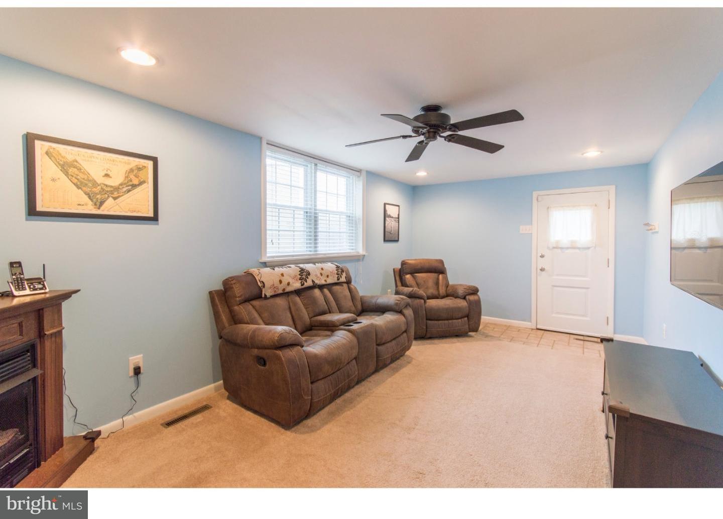 17 Juniper Road Havertown, PA 19083 - Photo 11 of 22 Family Room