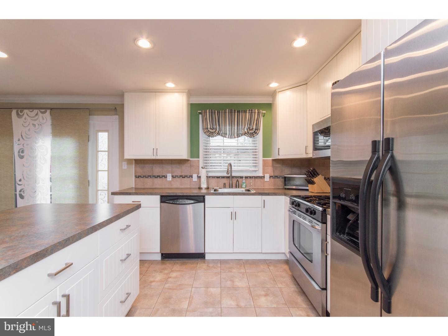 17 Juniper Road Havertown, PA 19083 - Photo 3 of 22 Kitchen