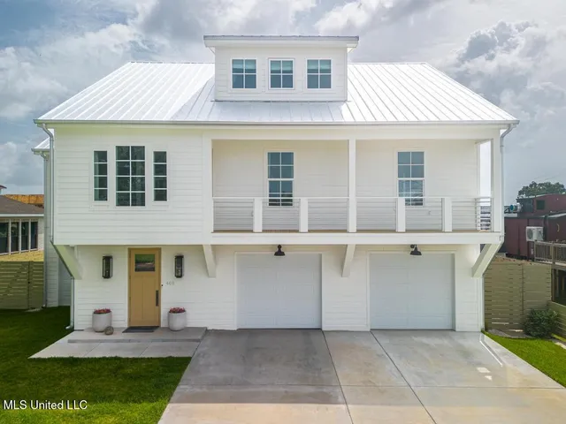 $999,000 | 405 Mason Avenue, Long Beach, MS 39560