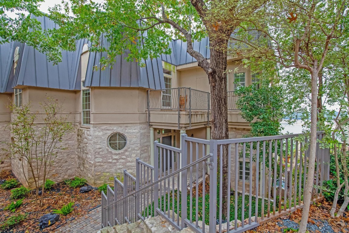 2918 Ranch Road 620 North, Unit L177 Austin, TX 78734 - Photo 34 of 40 a view of back yard of the house