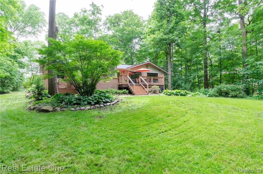 8925 North Ridge Road Plymouth, MI 48170 - Photo 7 of 52 8925 Ridge RD -0790.jpg