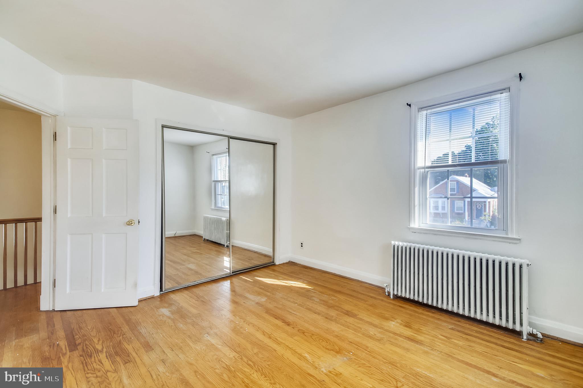 2813 Chesley Avenue Baltimore, MD 21234 - Photo 9 of 19 View of MBR w/Sliding Glass Drs to Closet