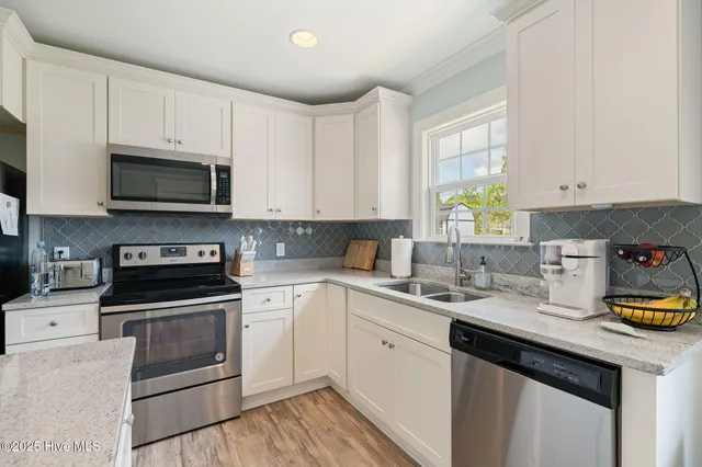 $2,200 | 585 Mission Road, Southport, NC 28461