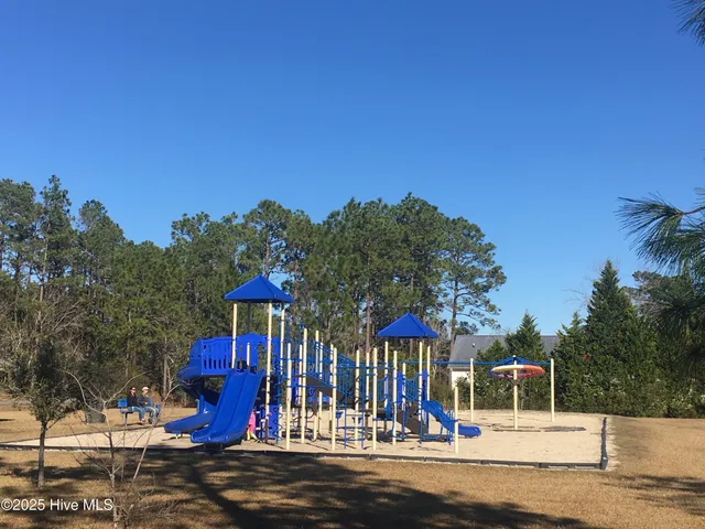 $2,200 | 585 Mission Road, Southport, NC 28461