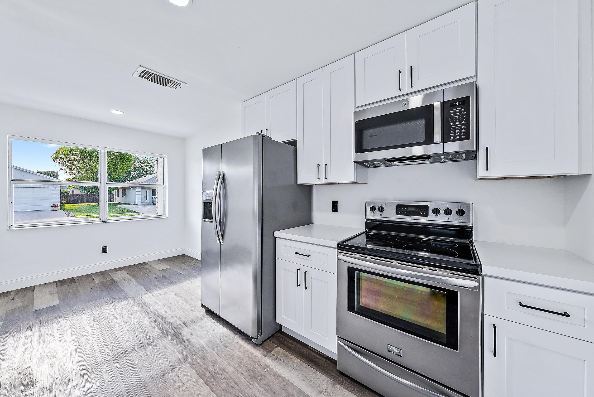 104 Wandering Trail Jupiter, FL 33458 - Photo 5 of 17 104 Wandering Trail-7
