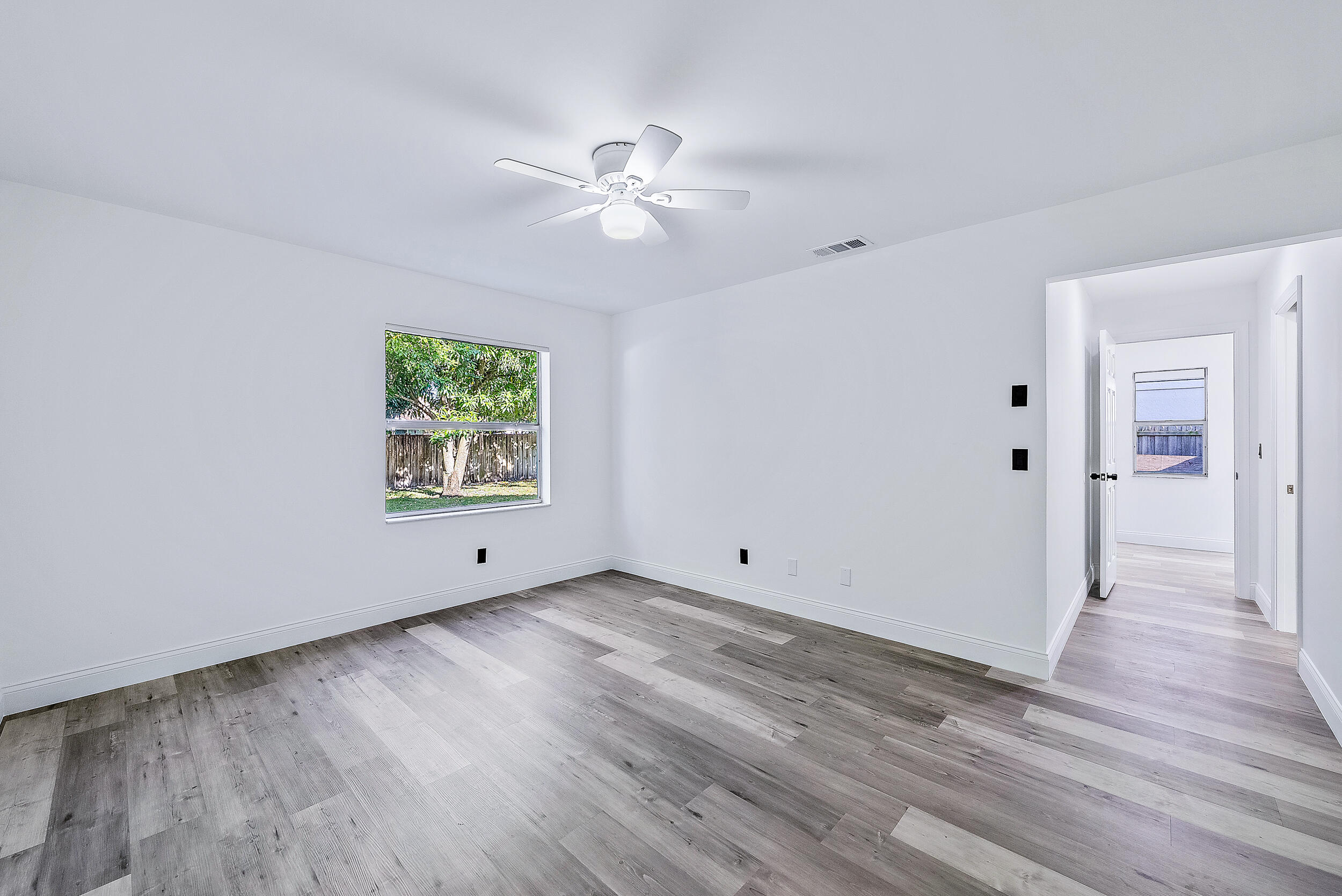 104 Wandering Trail Jupiter, FL 33458 - Photo 10 of 17 104 Wandering Trail-12