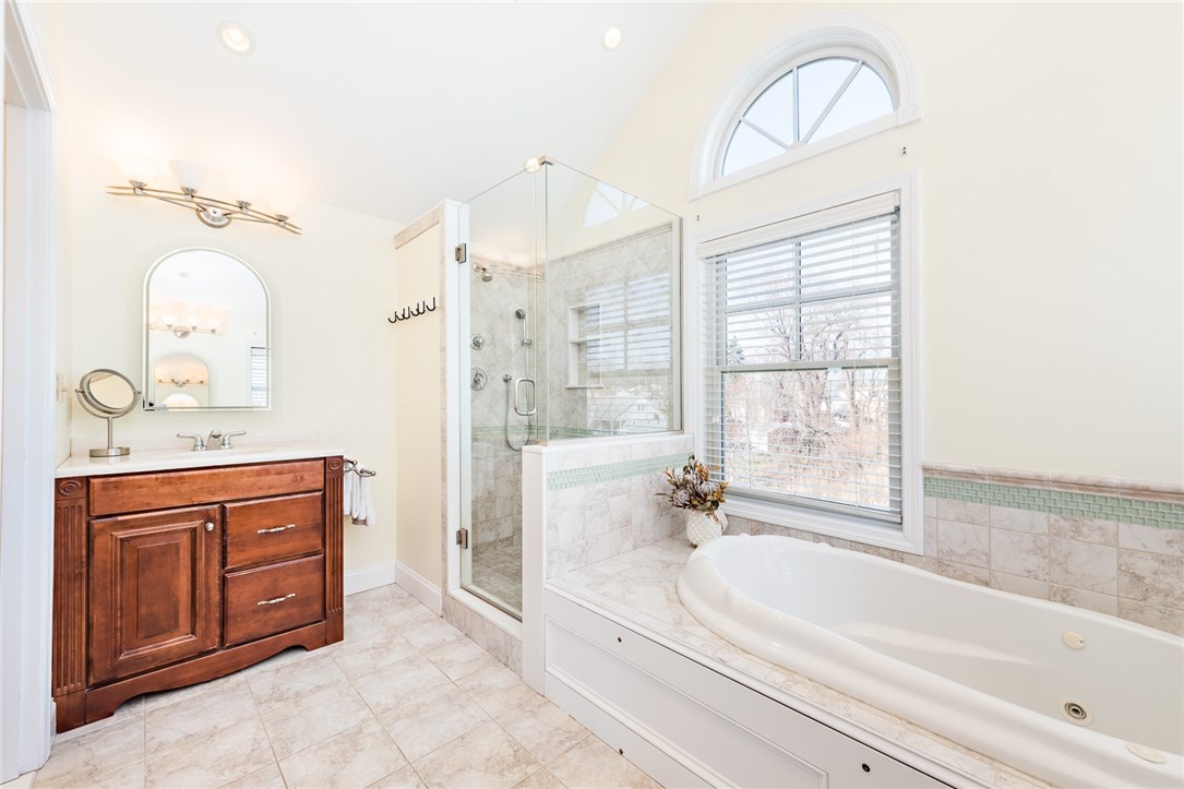 58 Melbourn Road Warwick, RI 02886 - Photo 24 of 30