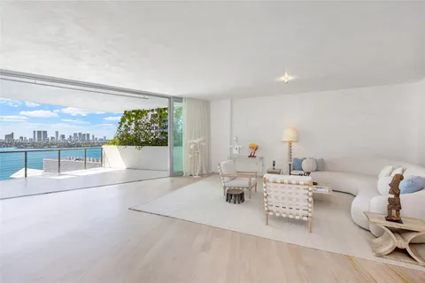 $8,000,000 | 1300 Monad Terrace, Unit 11E, Miami Beach, FL 33139