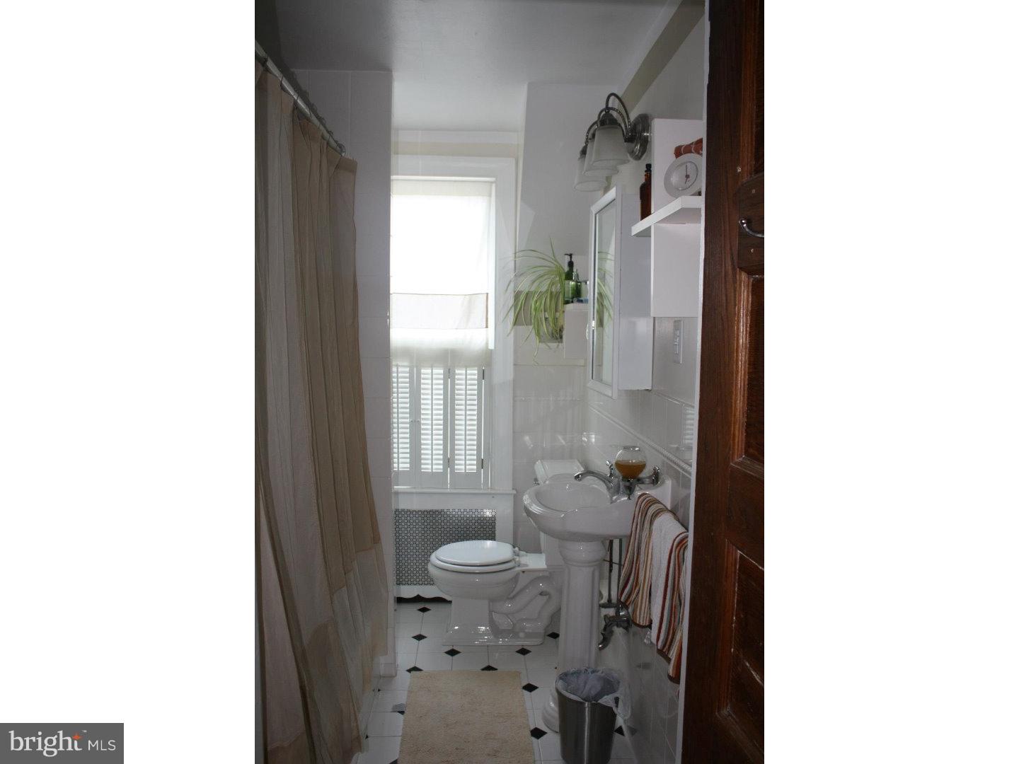 1104 Edgewood Road Havertown, PA 19083 - Photo 18 of 25