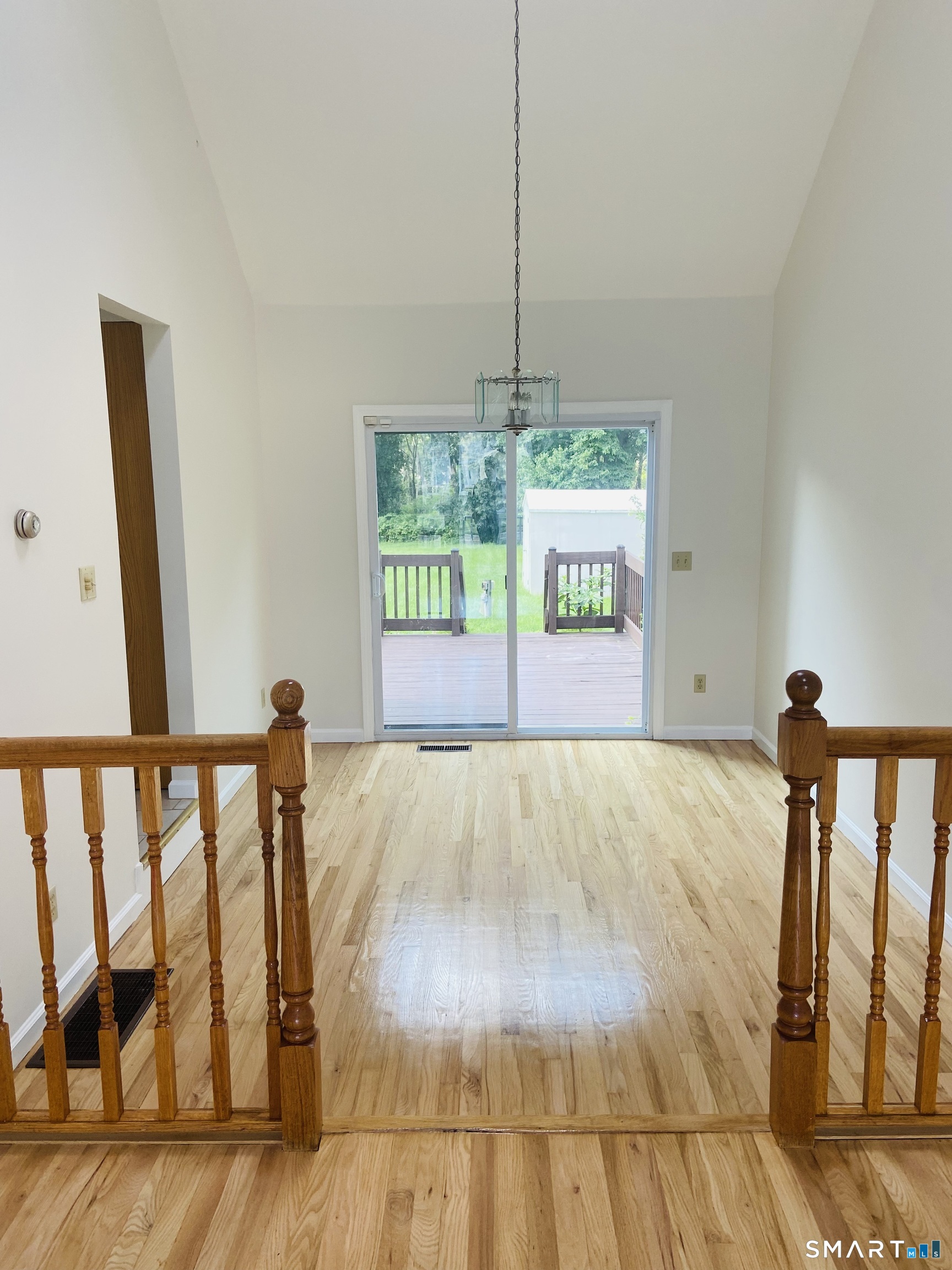 175 Meadows End Road Milford, CT 06460 - Photo 9 of 39 Gallery Image 9