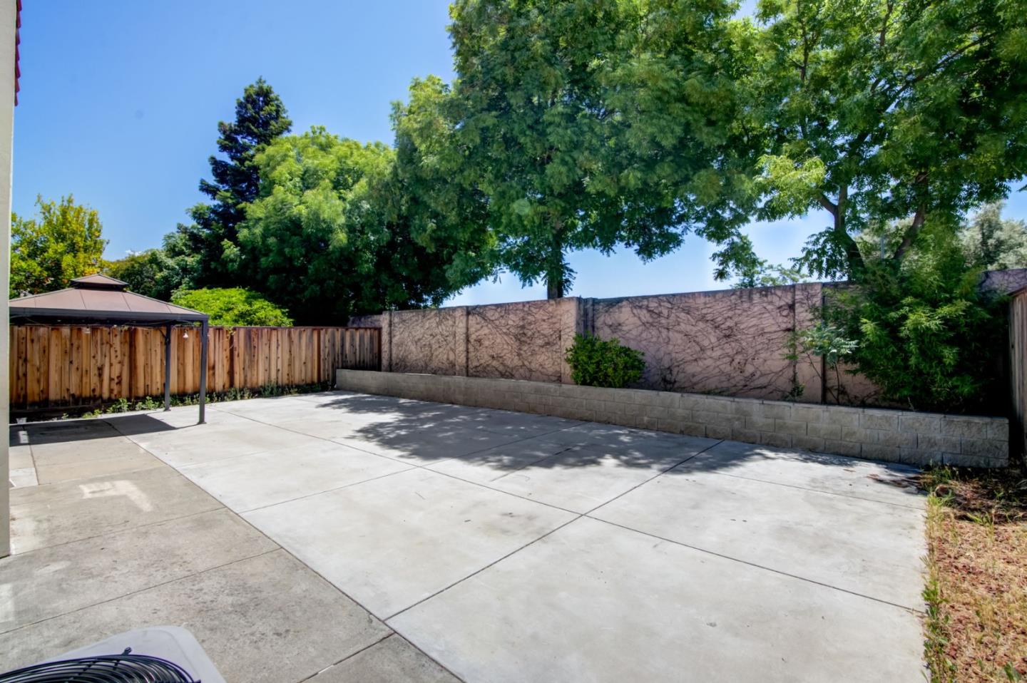 2699 Ramsdell Place San Jose, CA 95148 - Photo 31 of 40 a view of a backyard