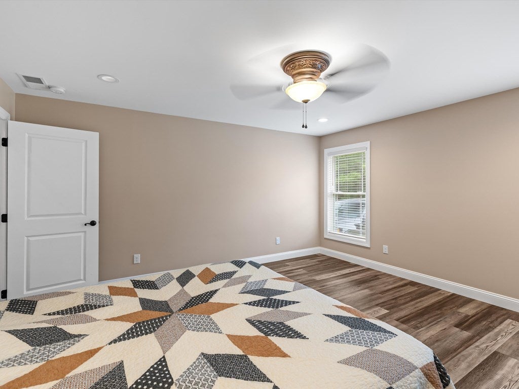 842 Otter Lake Loop Hanson, KY 42413 - Photo 14 of 31 Gallery Image 14