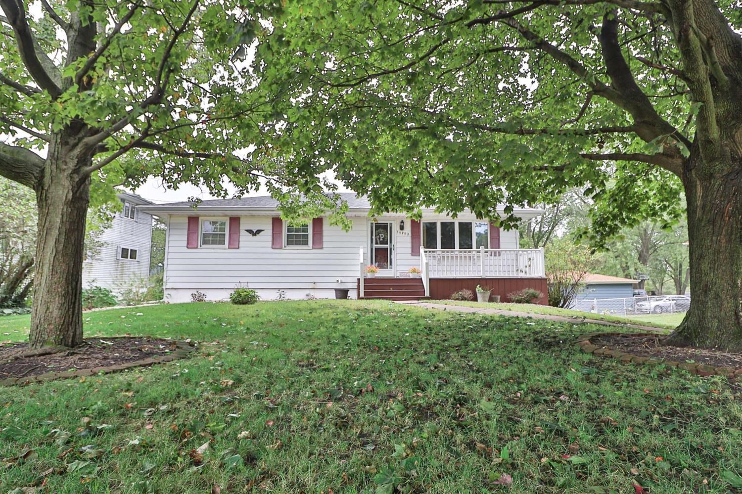 10702 Porter Street Crown Point, IN 46307 - Photo 1 of 30 1500x999