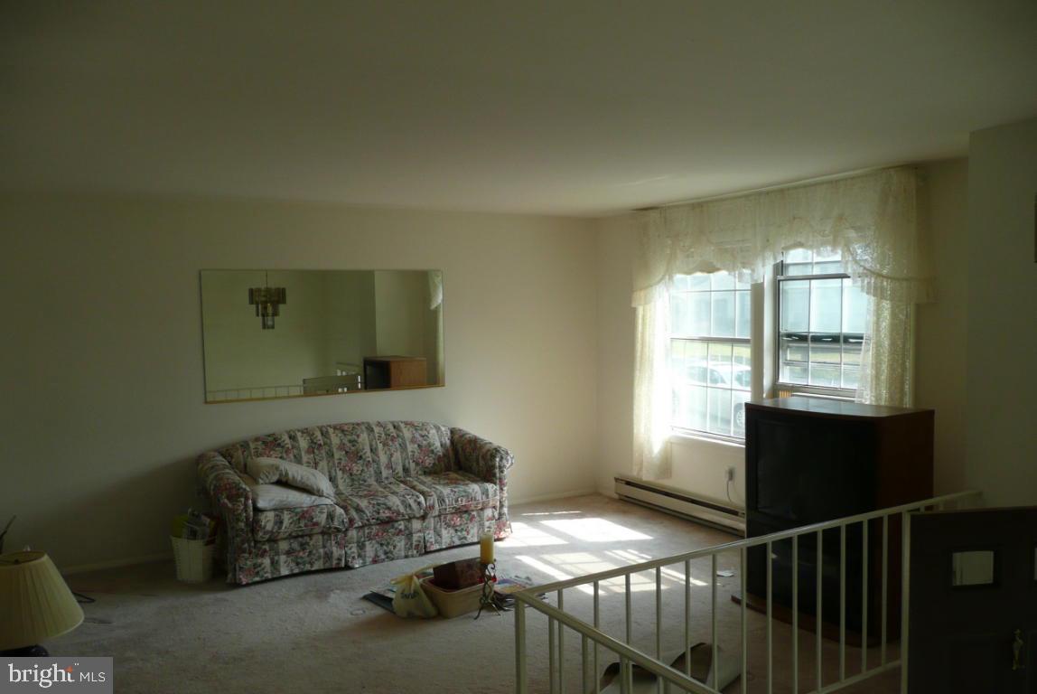 137 Kent Road Lancaster, PA 17603 - Photo 5 of 8 Gallery Image 5