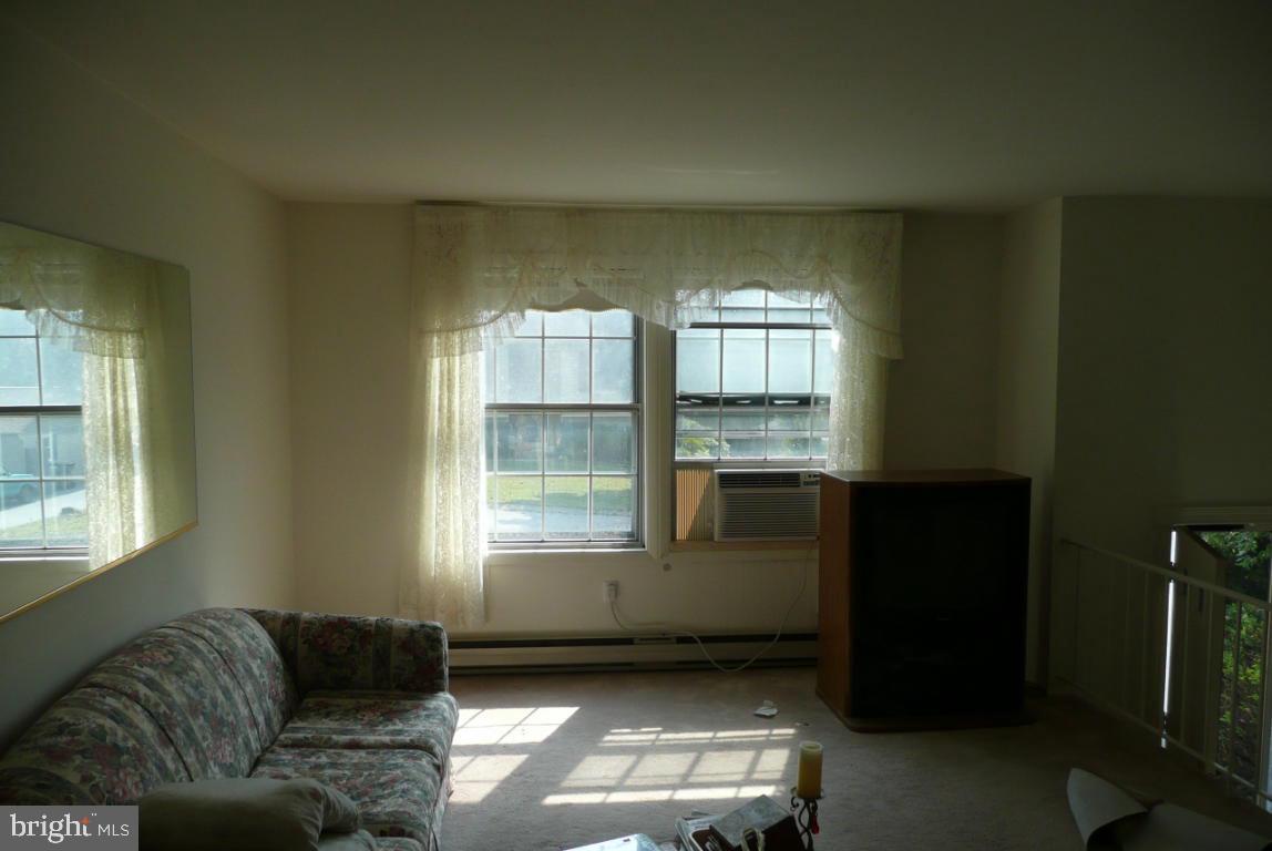 137 Kent Road Lancaster, PA 17603 - Photo 6 of 8 Gallery Image 6